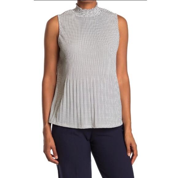 Adrianna Papell Accordion Pleats Sleeveless Smock Neck White/Black Polka Dot Top - Picture 1 of 9
